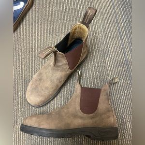 Blundstone Chelsea boot